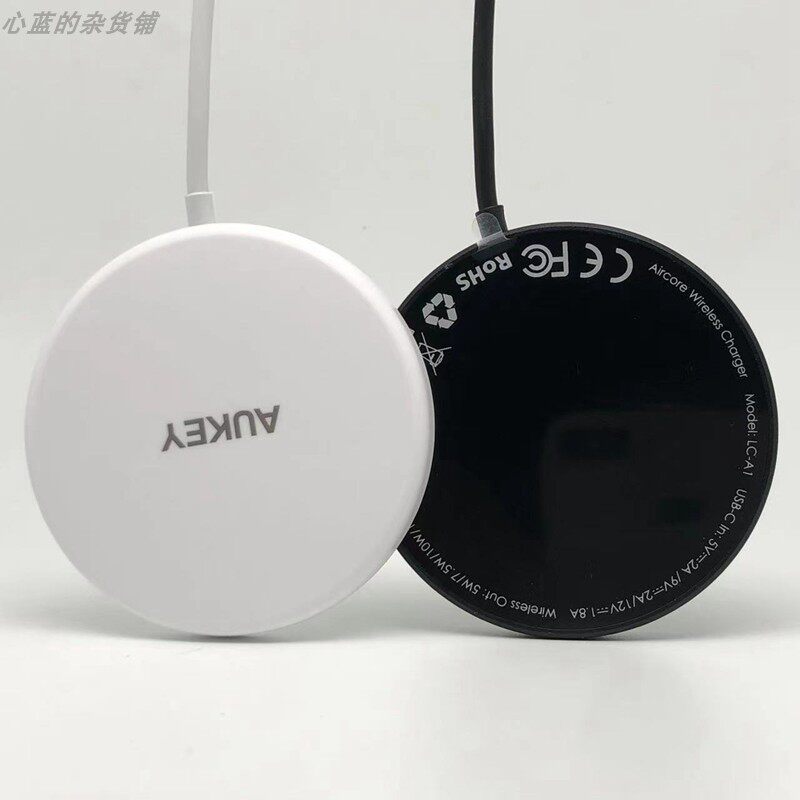 AUKEY original 15W mini fast charging wireless charger for iPhone13 12 series