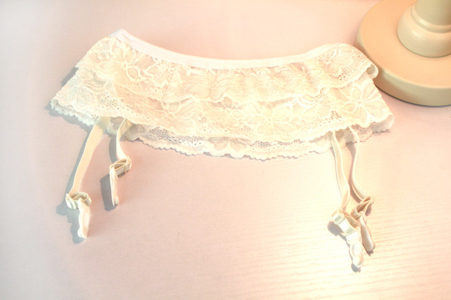 Mới sexy ren bên garter với hẹp bên ren kích thước nhỏ garter, có thể được sử dụng với vớ cao