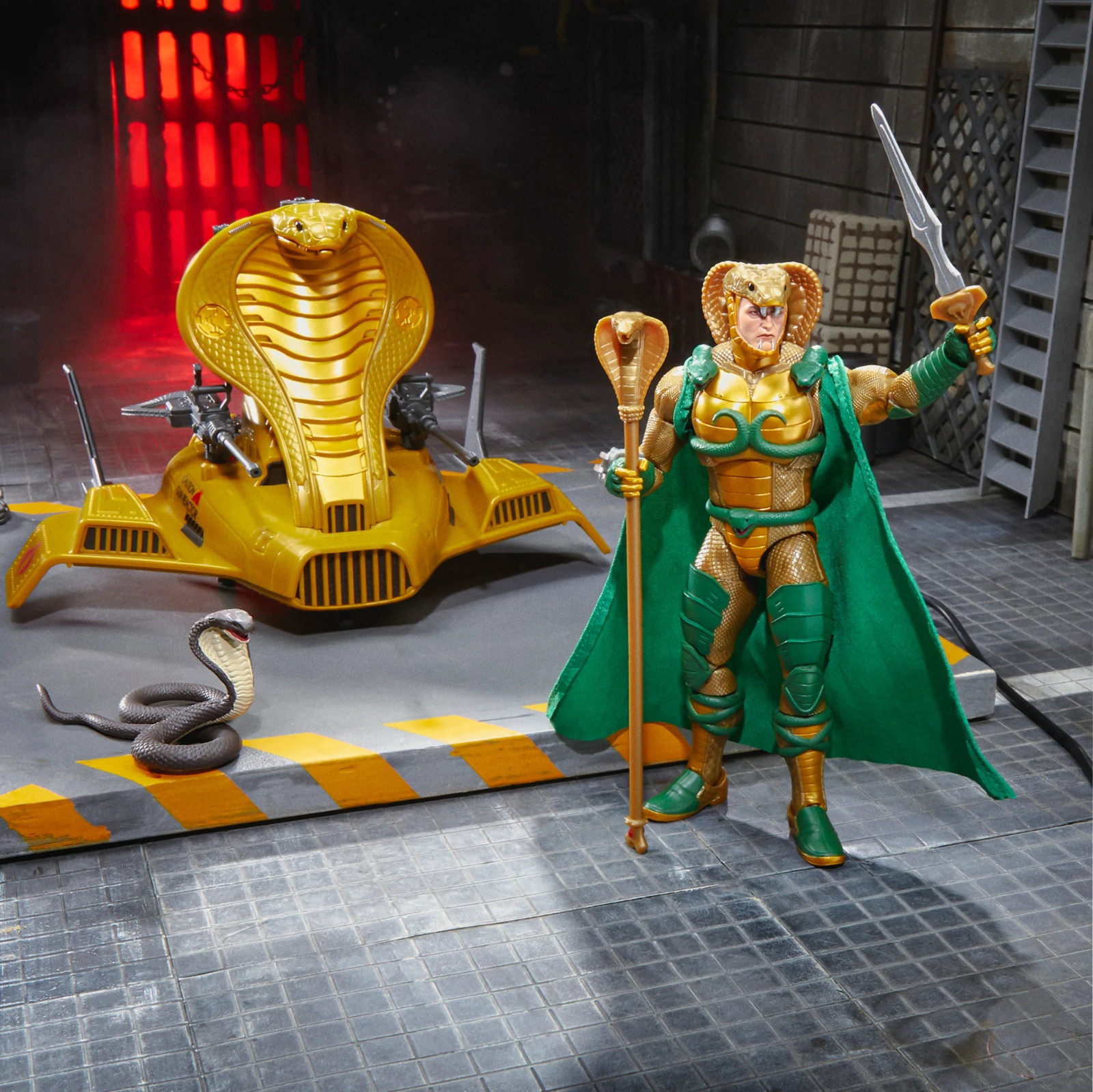 In STOCK Gi Joe Serpentor & Air Chariot 1/12 Action Figure