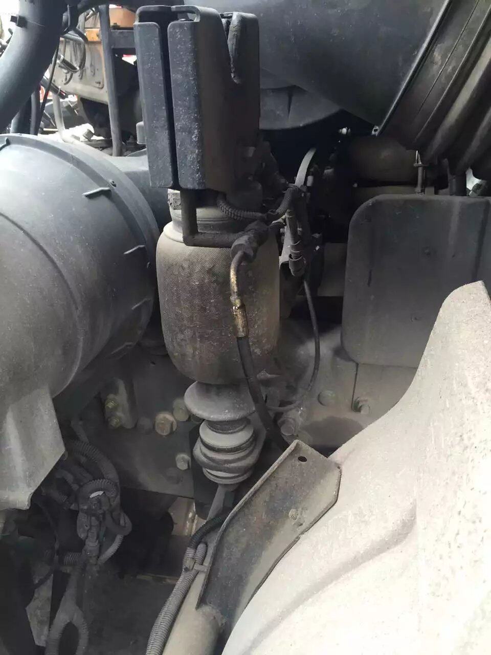 Dongfeng Tianlong New Flagship Building Back Air Spring Shock Absorption Air Bag Shock Absorption