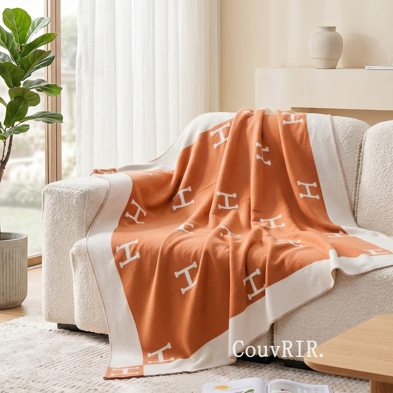 French High-End Sofa Blanket, Living Room Office Nap Air-Conditioning Blanket, Shawl Blanket, Luxury Brand Light Luxury Aviation Blanket
