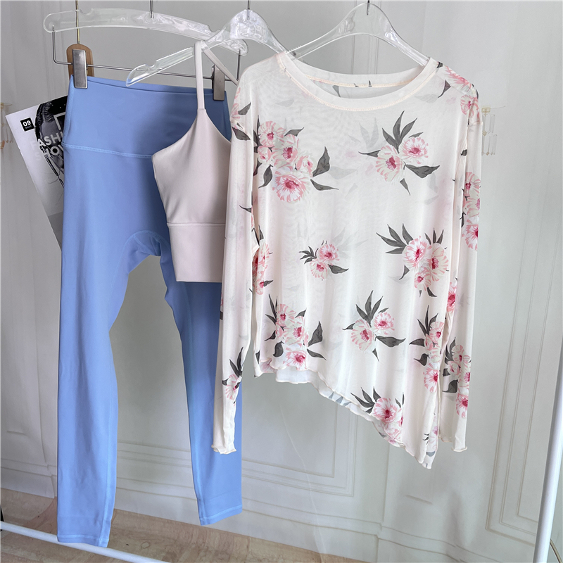 Double-Flower Hazy Blue Complexion-Enhancing Yoga Set for Fitness, Exercise, Pilates, Breathable, Sweat-Absorbent, Elastic Equipment, Running, Naked-Feel