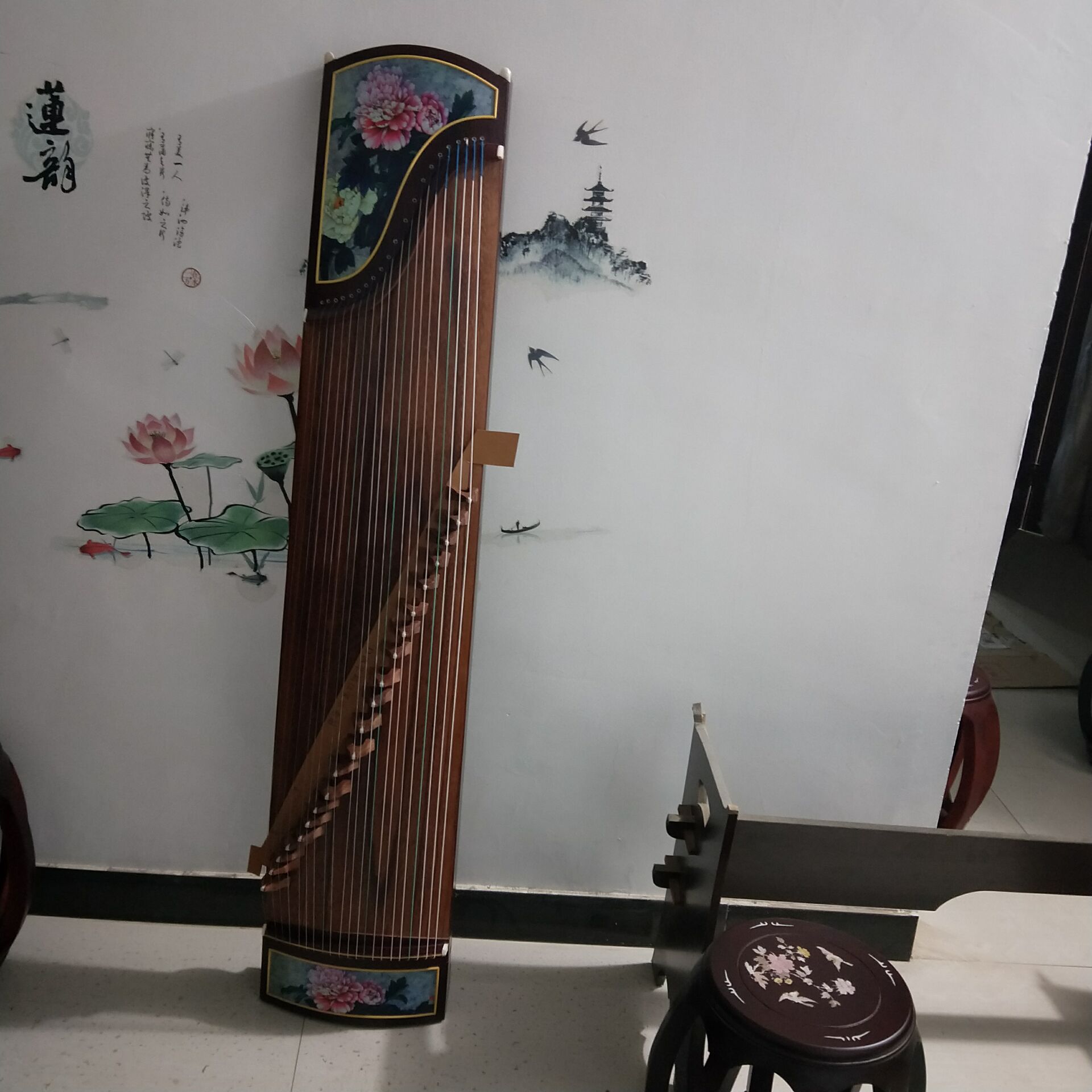 Manufacturer hot selling purple sandalwood lacquer painting upscale guzheng 163 standard professional playing guzheng delivery rack 