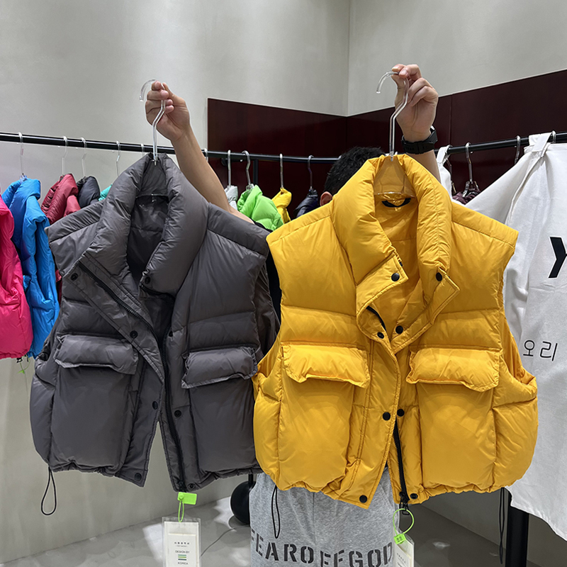 2024 Autumn/Winter New Korean Dongdaemun Stand Collar White Goose down Vest for Women, Short Loose Fit with Large Pockets