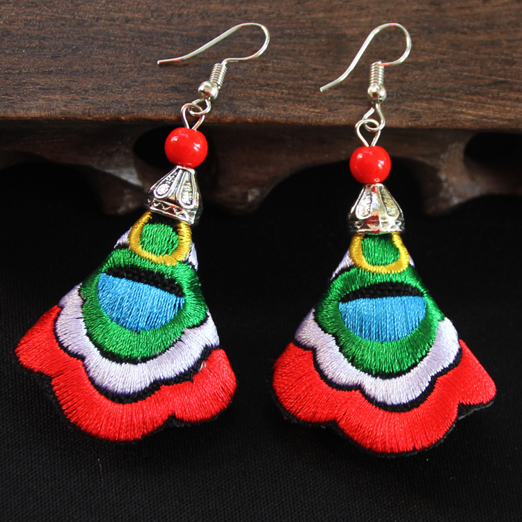 Yunnan women's wild ethnic style jewelry earrings Original jewelry features embroidery irregular earrings drop earrings