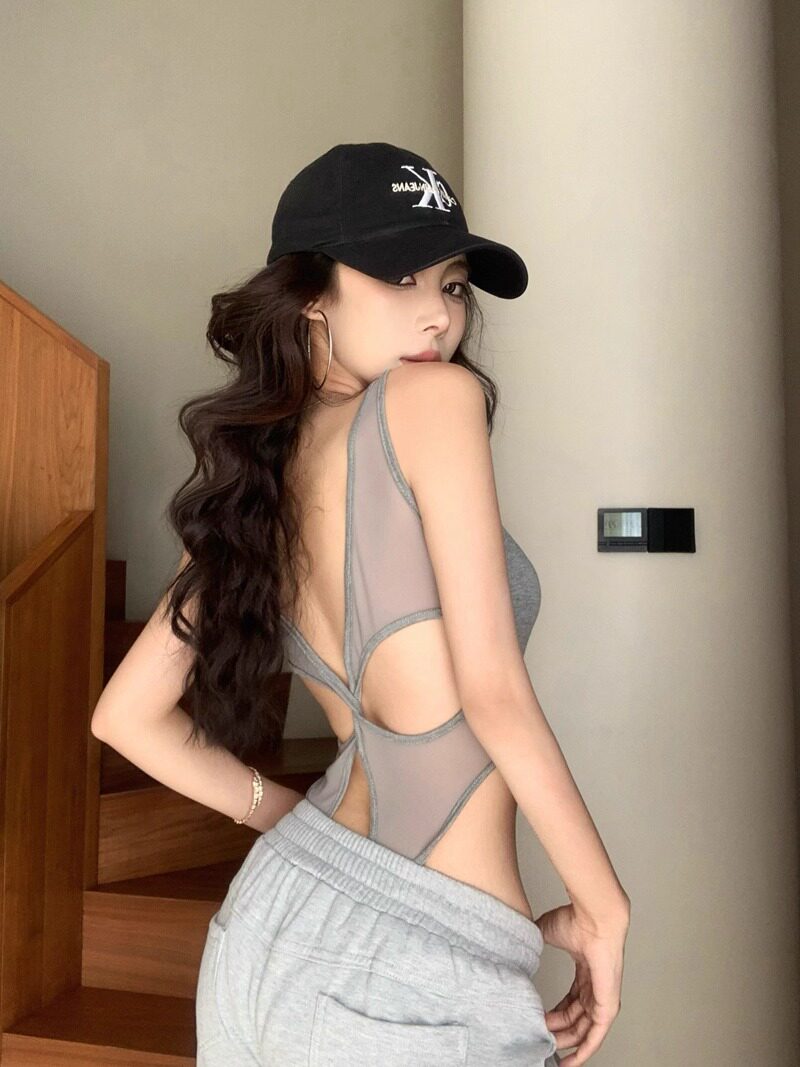 Боди/брюки 夏季辣妹纯欲性感美背百搭女款小吊带连衣背心修身显瘦一体带胸垫