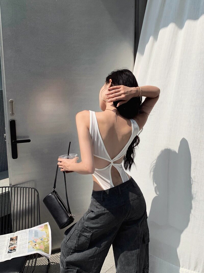 Боди/брюки 夏季辣妹纯欲性感美背百搭女款小吊带连衣背心修身显瘦一体带胸垫
