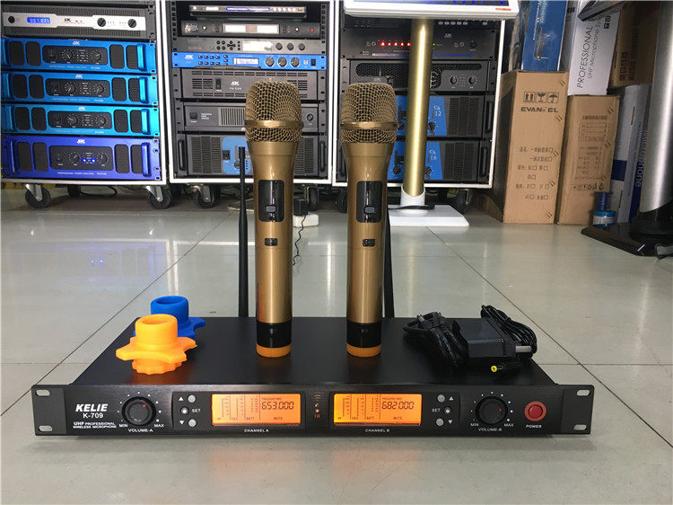 KELIE Clair K709u segment wireless microphone KTV moving coil type wireless microphone stage collar clip microphone