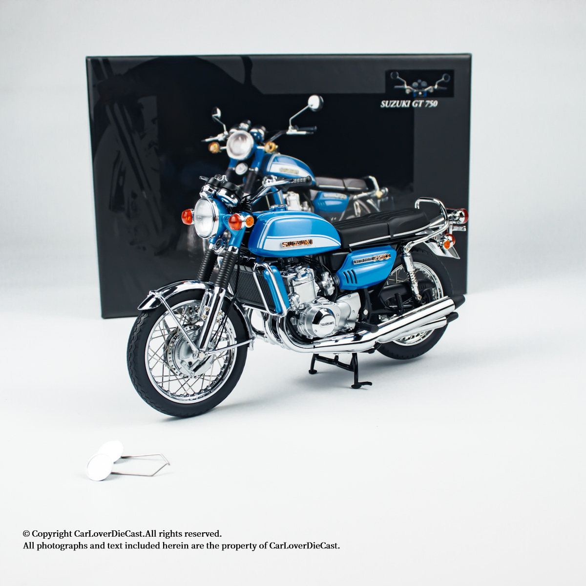Miniature 1:12 scale suzuki suzuki gt 750 j 1973 - a collector's