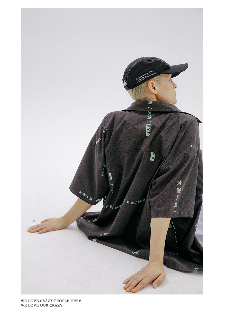 [FLAM cửa hàng trực tuyến chính thức] thương hiệu nước triều hip-hop triều FYP văn bản in đầy đủ áo sơ mi nam tay ngắn - Áo áo sơ mi nam trung niên
