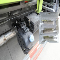 Urea tank repair glue truck resin rubber fuel tank plastic pot crack leak repair glue high temperature resistant and anti-corrosion glue