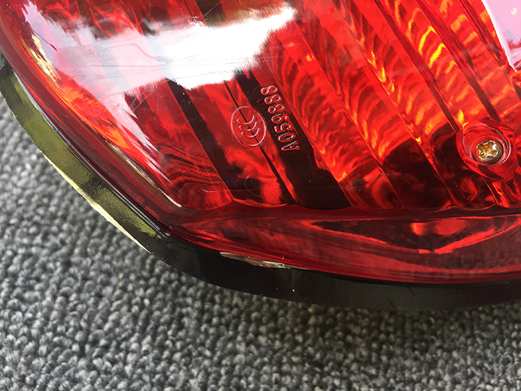 Đường chạy hình GSX125 Sai Chi Firebird Jun Wei Jun Chi Xe máy Đèn hậu Lắp ráp Phanh nhẹ Đèn đuôi hội giá đèn pha xe vision