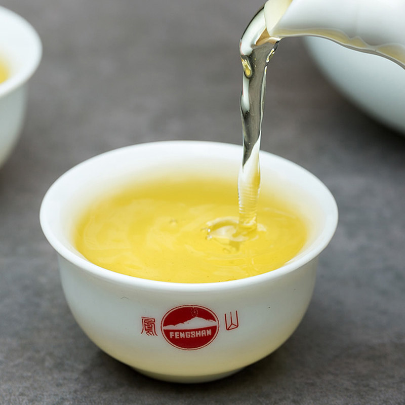 福建名牌  凤山 安溪铁观音集团 凤山茶礼盒装 500g 天猫优惠券折后￥69包邮（￥159-90）京东￥131