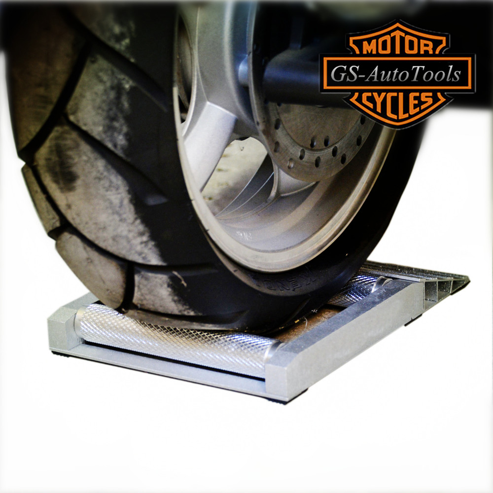 Motorcycle maintenance roller carrier parking frame starting frame bracket tire repair repair machine repair chain cleaning