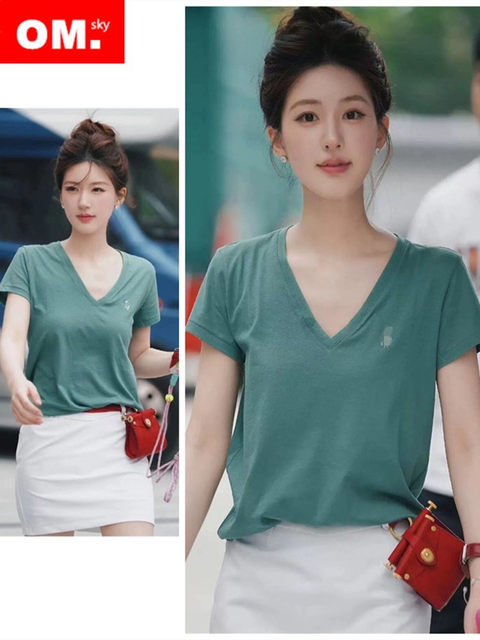 (Freight insurance) Zhao Lusi same V-neck embroidered T-shirt as Zhao Lusi