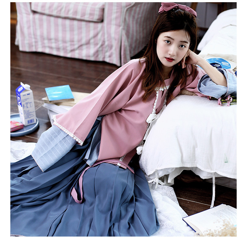 Vegetarian School Early Autumn New Milk Tea Series Sequel Full Cotton Round Collar to the Broadside Long Horse face Handwear Changfu