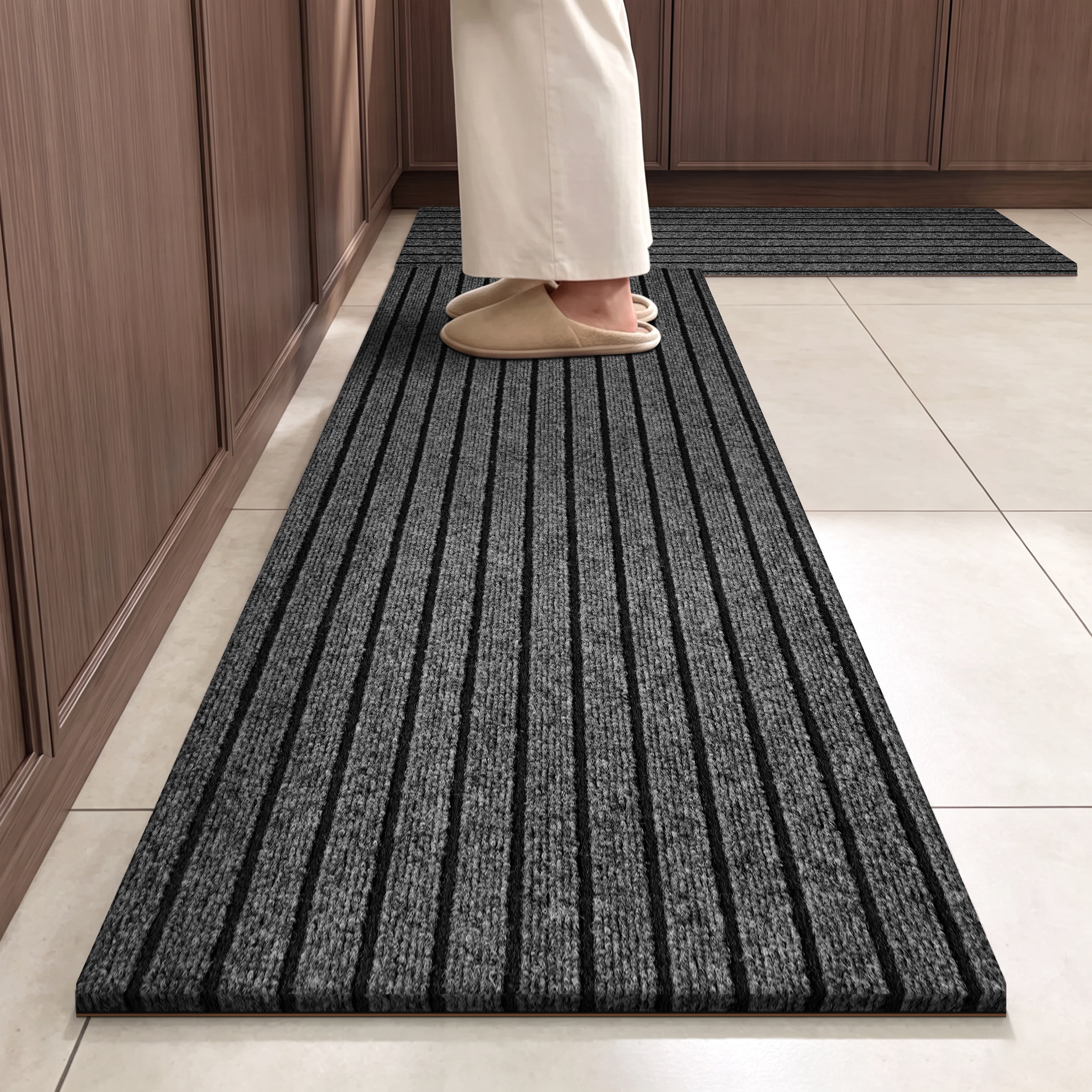 Kitchen anti-slip, anti-oil, water-absorbent, easy-to-wash, wear-resistant floor mat