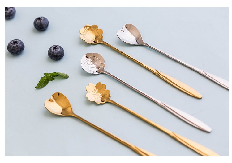 Dễ thương muỗng inox nhà dài tay cầm thìa hoa tình yêu muỗng kem thìa cà phê khuấy thìa trà trà thìa - Cà phê cốc uống cà phê