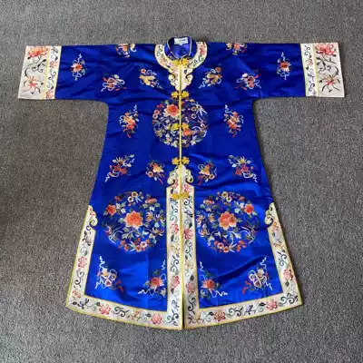 Cloud decoration totem 2021 original ethnic style women's hand embroidery Old embroidery group flower Ruyi edging casual horse clip robe