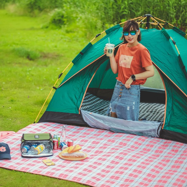 Travel portable thickened outdoor multi-person camping picnic mat tent camping beach waterproof moisture-proof mat lawn mat