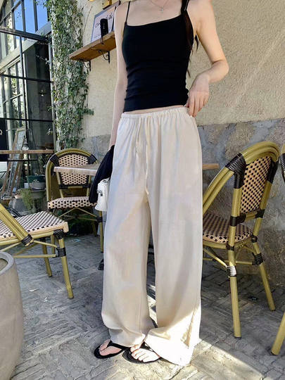 Atmungsaktive Hose – so cool und sommerlich! Ähnlich wie Shorts und Hosen aus Baumwolle und Leinen, gute Atmungsaktivität, knittert nicht leicht und ist pflegeleicht