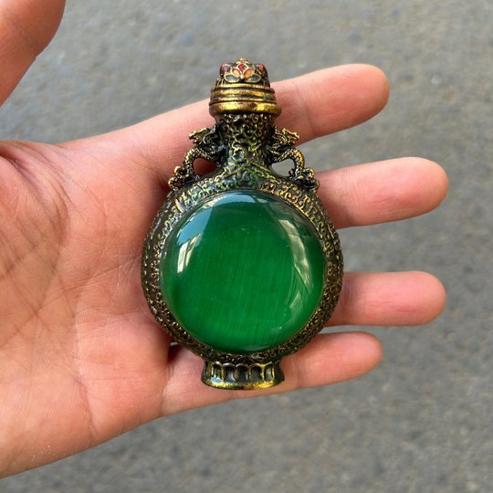 古玩收藏品手工双面铜景泰蓝镶嵌猫眼石鼻烟壶烟具内画古风瓶子