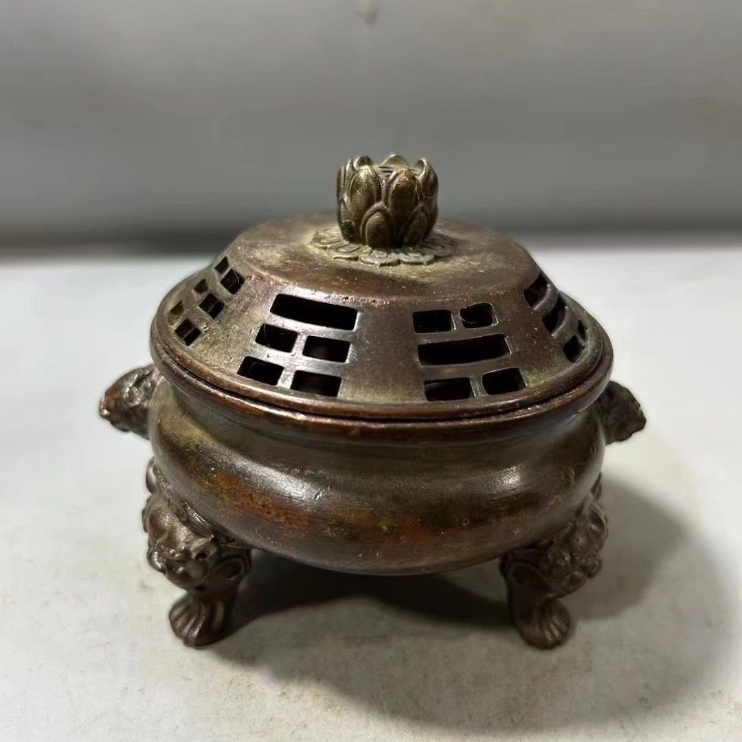 古玩手工做旧仿古铜乾隆八卦三足香炉家用带盖八卦炉家用摆件