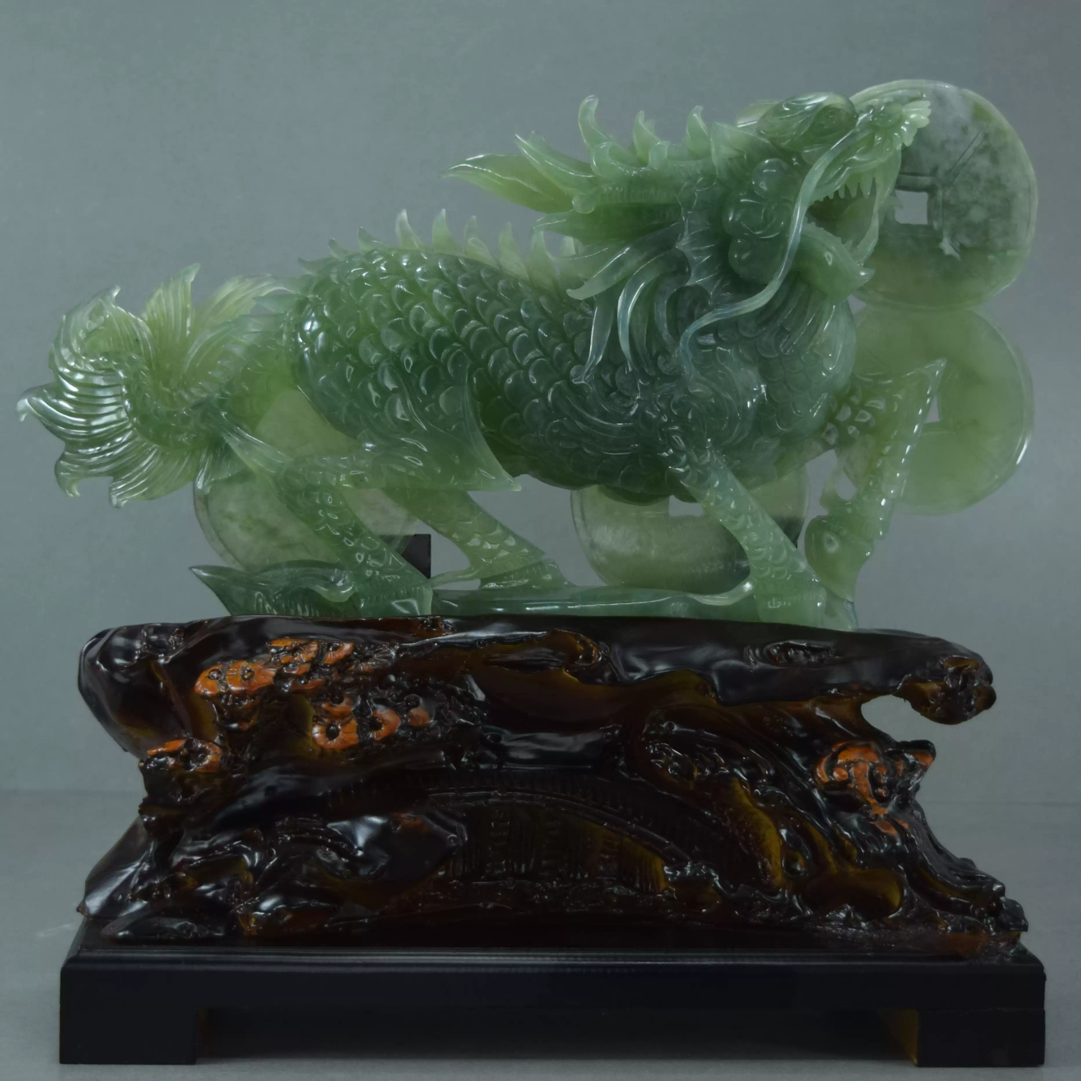 岫玉麒麟擺件天然珠寶奇石遼寧岫巖翠玉雕刻室內外工藝禮品擺飾裝飾玉器