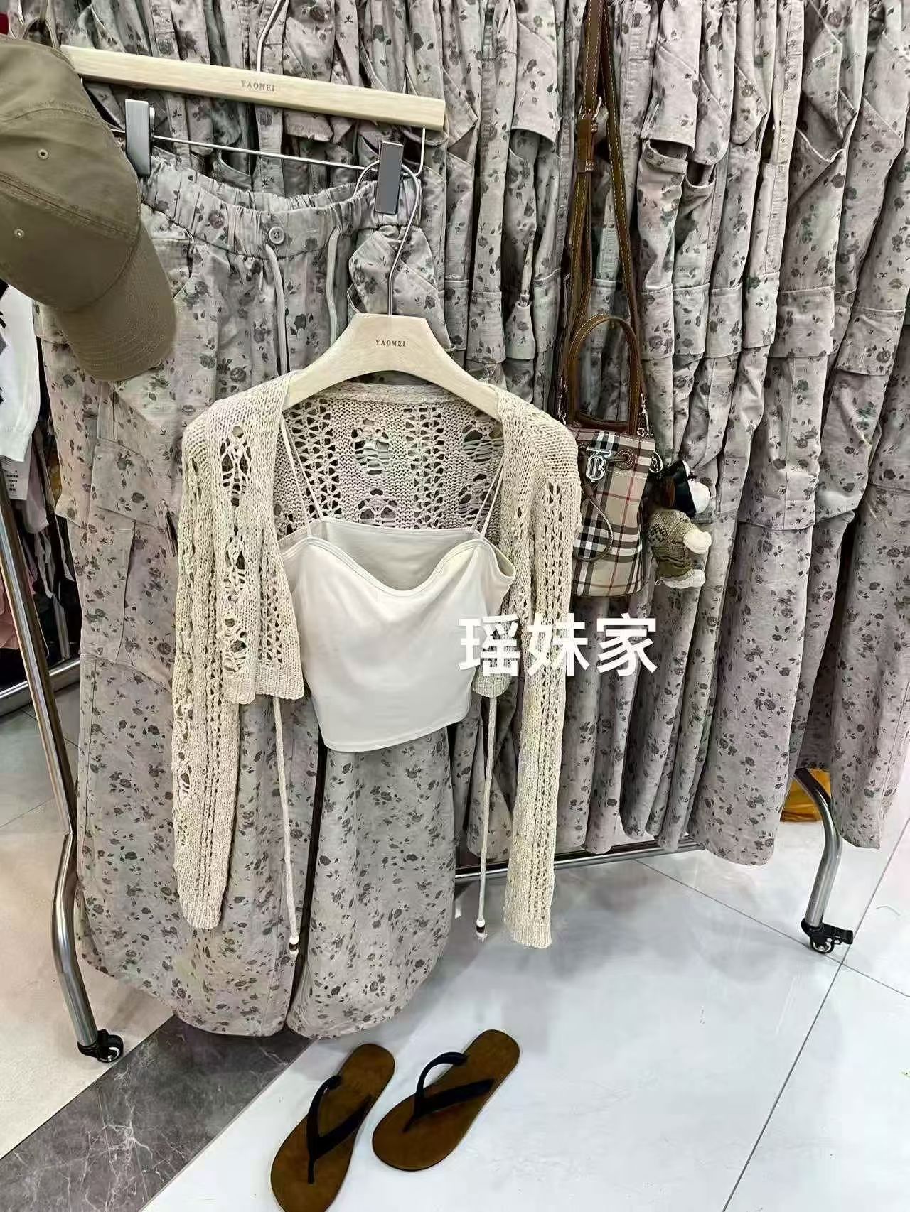새로운 느긋한 느슨함 센스 꽃무늬 워크웨어 와이드 레깅스 바지 얇은 스타일 홀로우 아웃 오픈 가디건 쇼트 스타일 슬립 슬림해 보이는 3종 세트 상세 이미지 7