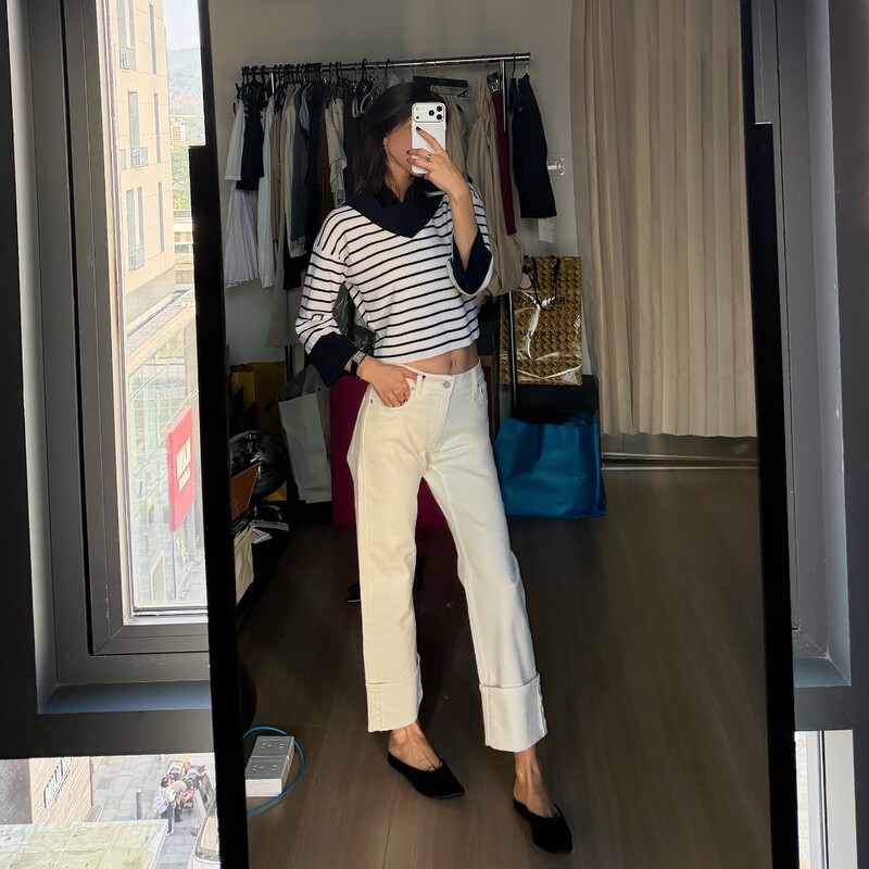 Romi Studio White Denim Cotton + Spandex Textured Slim Straight Jeans Rwdsxt1790