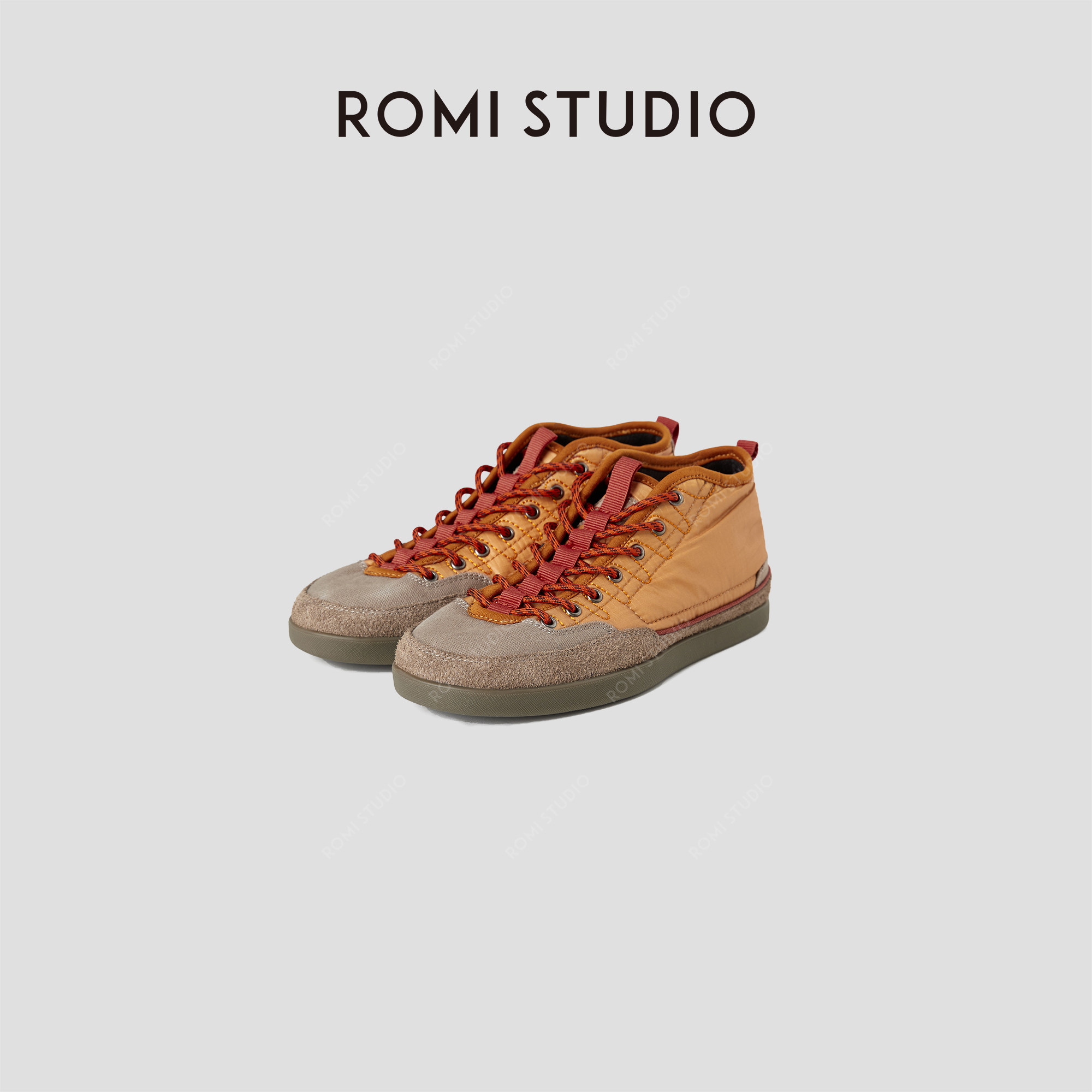 Повседневная парусиновая обувь ROMI STUDIO в британском стиле с удобными ножками на среднем каблуке и оранжевой строчкой RWCAP35360