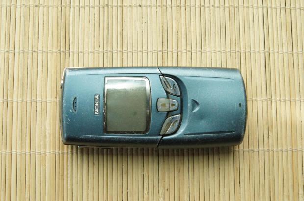 NOKIA8855 classic luxury metal nostalgic antique old mobile phone original no refurbishment is not good