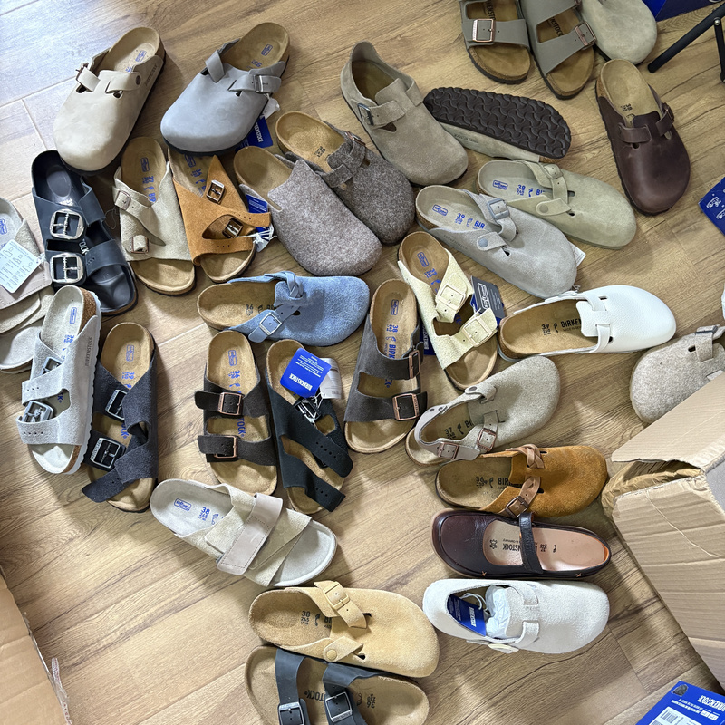 Birkenstock Shoes on Sale, Limited Edition Soft-Soled Double-Strap Closed-Toe Slippers for Men and Women, Couple Style Birkenstock Shoes on Sale, Limited Edition Soft-Soled Double-Strap Closed-Toe Slippers for Men and Women, Couple Style