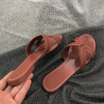 2021 new summer outdoor wearing fashion genuine leather lined slippers female beach cool slippers sloth half slippers h tug