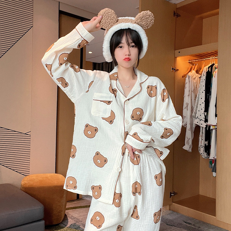 Small Bear Sleepwear Woman Spring Autumn Pure Cotton Double Layer Gauze Creamy Cotton Long Sleeve Cardiovert cute and thin Home Home Suit New