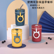 The company gives customers small gifts employees practical birthday gifts New Years Day sweepstakes creative small prizes gifts