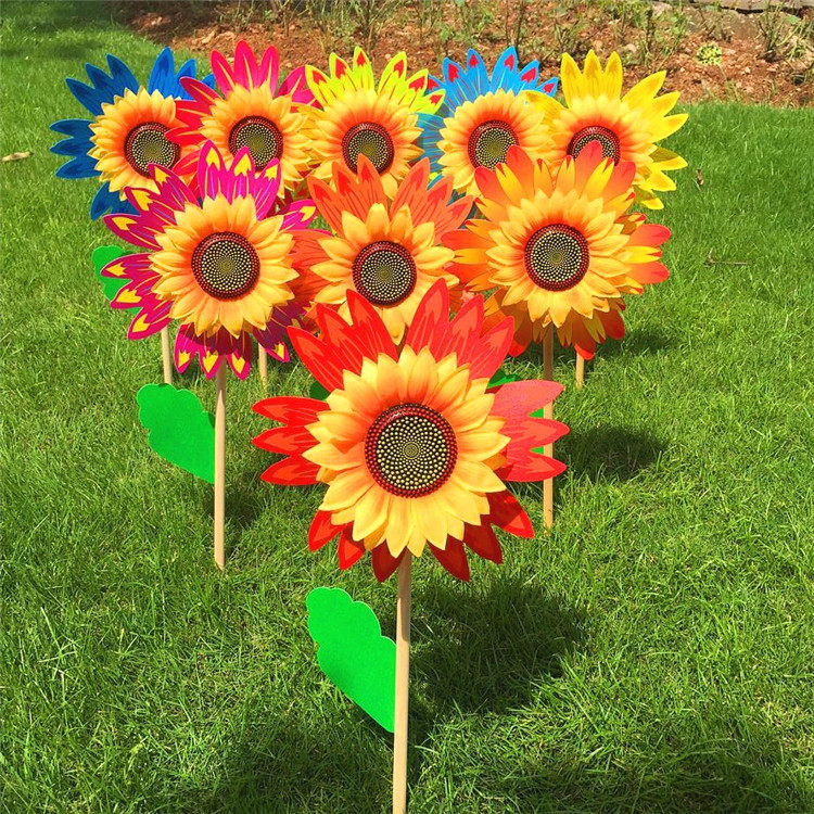 Walking Wooden Poles 25cm Sunflower Windmills Outdoor inserts Decorative Arrangement Sunflower Scenic Area Advertising Building Disc Festivals