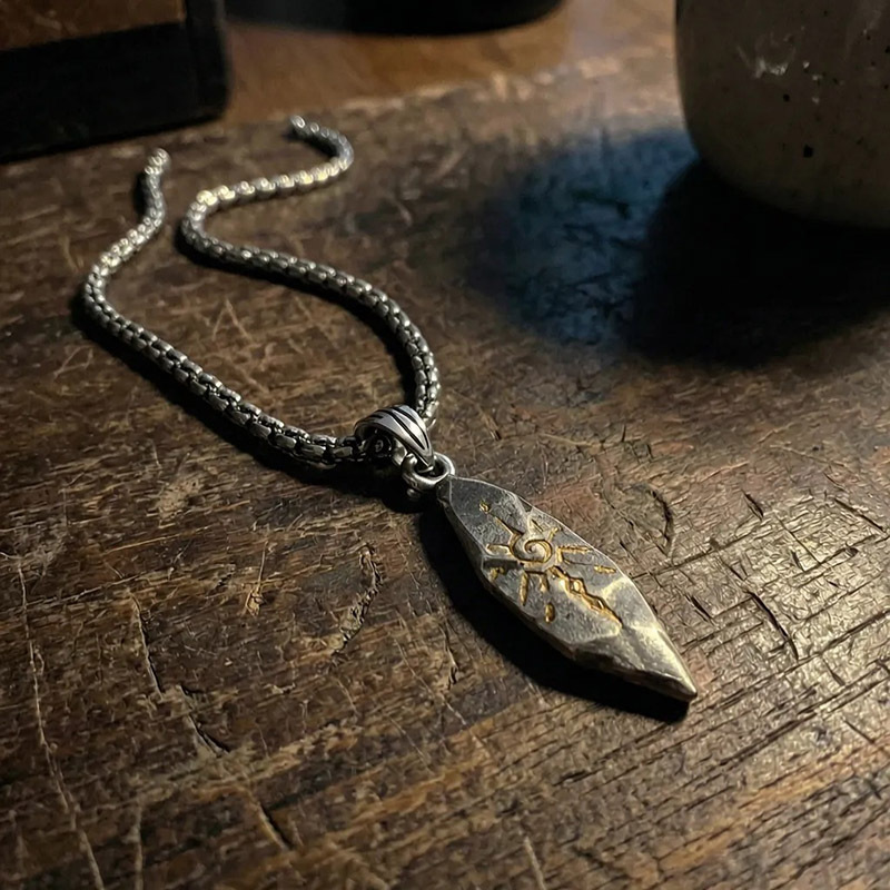 Naruto Ninja Tsunade First Generation Human Pillar Handmade Trendy Men's Personality Pendant Necklace Men's Hip-Hop Sweater Chain