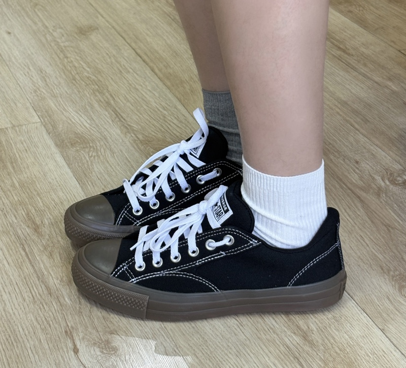 Converse Malden Black and Brown Low-Top Canvas Shoes for Men and Women A15593C