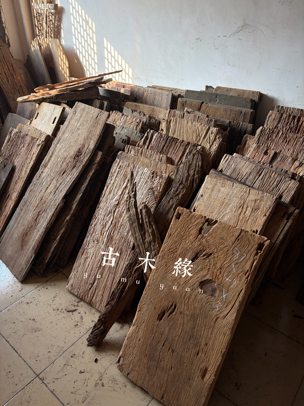 Old Camphor Wood Naturally Weathered Wood Board Background Wall Photography Raw Wood Art Irregular-Shaped Old Wood Vintage Old Wood Material