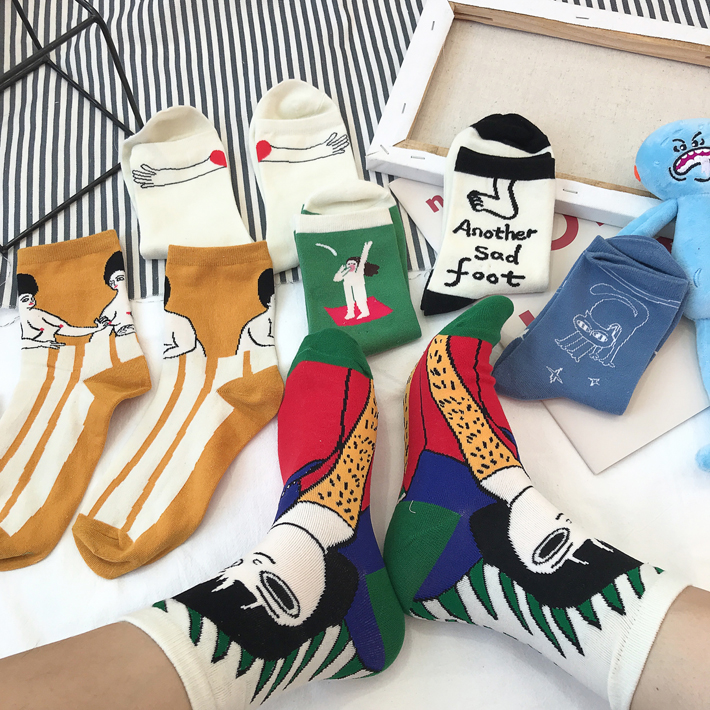 Mùa thu và mùa đông đại học phong cách Harajuku vui minh họa vớ cotton trong vớ in phim hoạt hình cô gái dễ thương vớ trượt ván vớ thủy triều vớ chân
