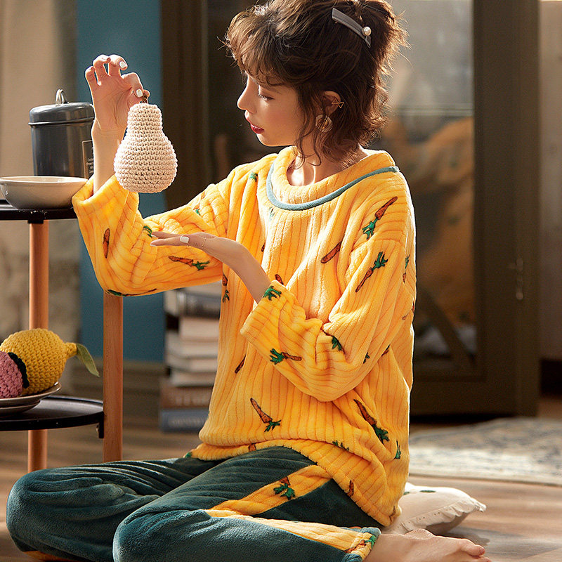 Autumn Winter Coral Suede Pajamas Woman Winter Long Sleeves Warm Thickening Plus Suede Sweet sleeve head flange suede suit suit