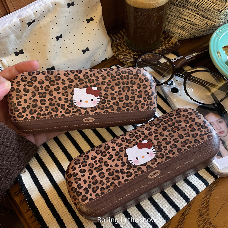 Korean-Style High-End Cute Portable Anti-Pressure Glasses Case for Women, Anti-Drop and Pressure-Resistant, Suitable for Storing Myopia Glasses and Sunglasses, Lightweight Korean-Style High-End Cute Portable Anti-Pressure Glasses Case for Women, Anti-Drop and Pressure-Resistant, Suitable for Storing Myopia Glasses and Sunglasses, Lightweight