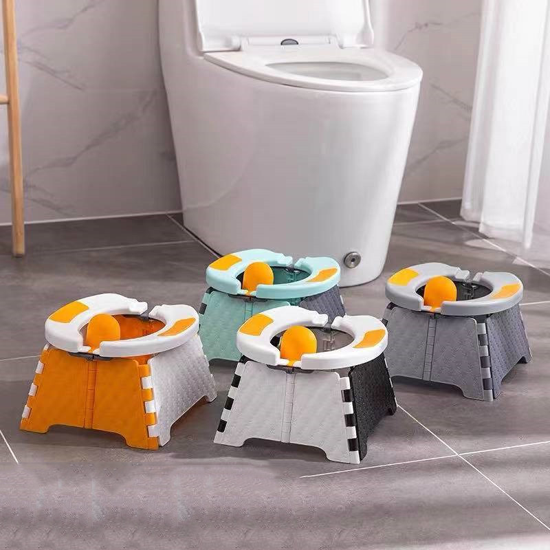 Folding child toilet female baby travel out of the toilet to carry a portable on-board bedpan male child pee jug