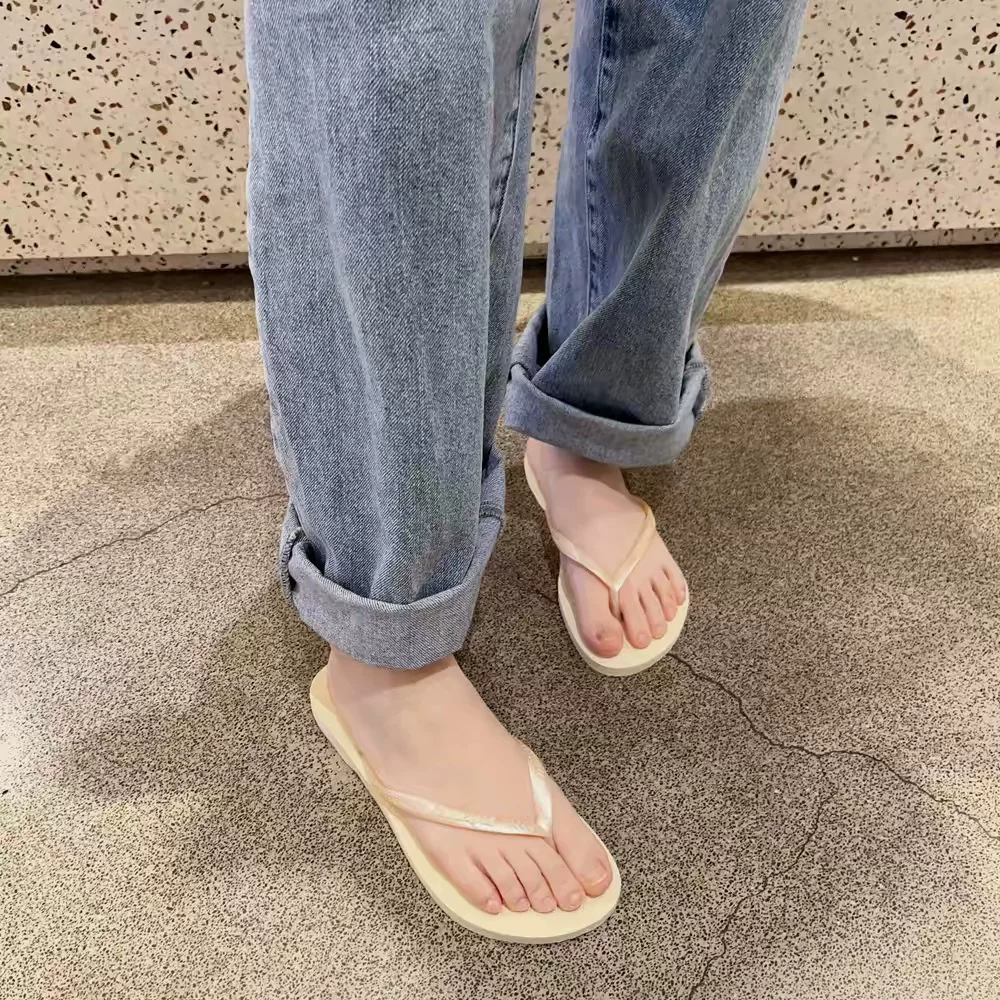Бразильские шлепанцы havaianas Havana, классические, узкие женские, Victoria's Secret, розовый однотонный цвет, тонкий ремешок, нескользящие сандалии и тапочки