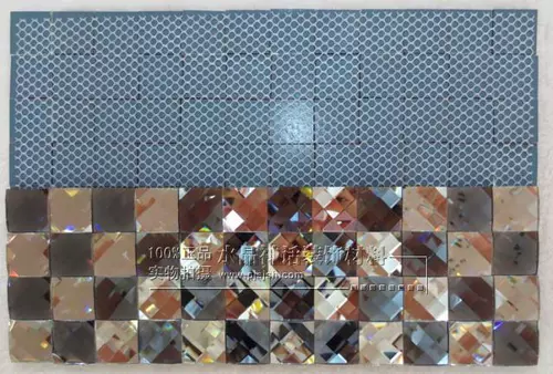 Стеклянная белая мозаика на стену, зеркальный эффект