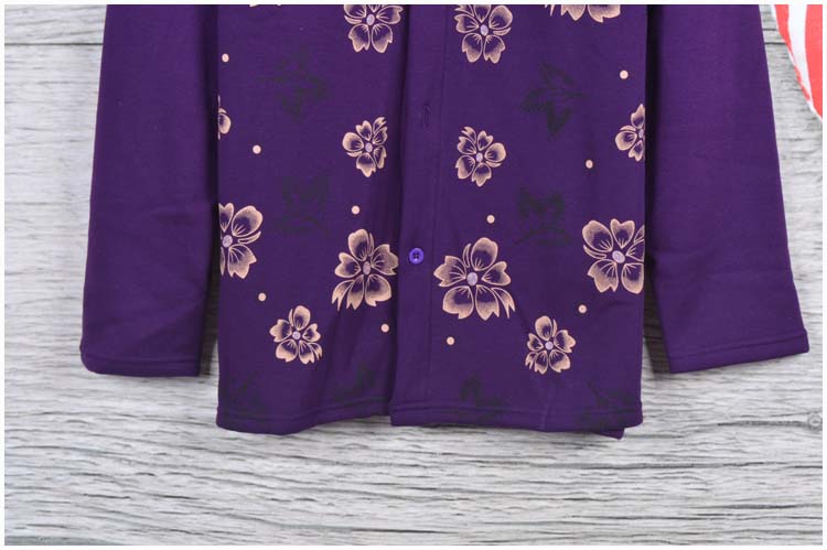 Áo lót nữ trung niên áo len mẹ mùa đông cộng với nhung dày rộng kích thước lớn áo khoác cotton ông già áo nhiệt áo lót nữ trung niên