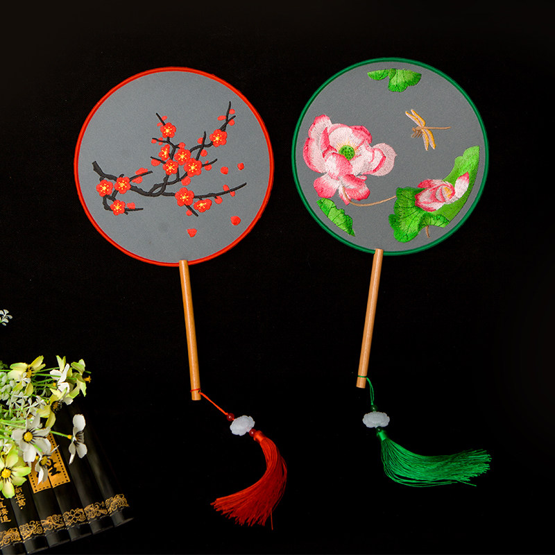 Group fan double-sided embroidery ancient style Suzhou embroidery palace fan Chinese style women's cheongsam catwalk dance fan children's Hanfu summer