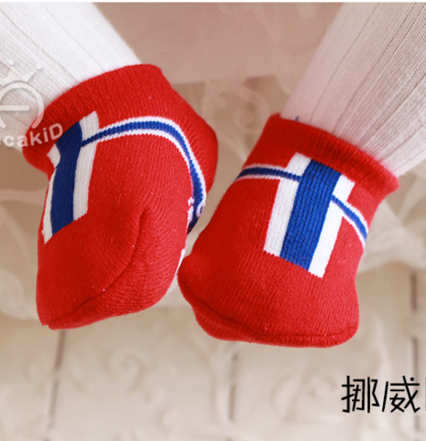 Bé thuyền vớ cô gái một tuổi bé vớ mùa xuân và mùa thu cotton 1-2 tuổi cạn miệng dễ thương cậu bé mỏng Hàn Quốc.