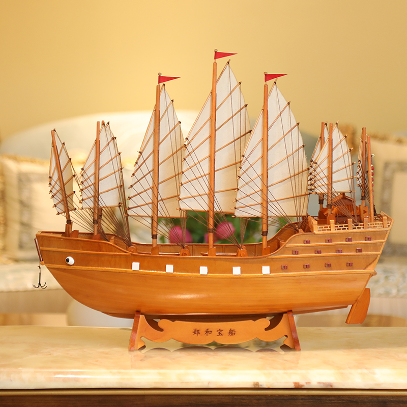 Ancient smooth sailing Ming Dynasty Zheng He treasure ship sailboat model wooden simulation boat creative decoration wooden boat ornament